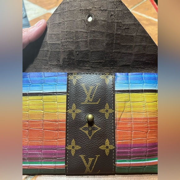 Keep It Gypsy Allie Upcycled & Leather Serape Mini Cellphone Crossbody - Picture 5 of 14